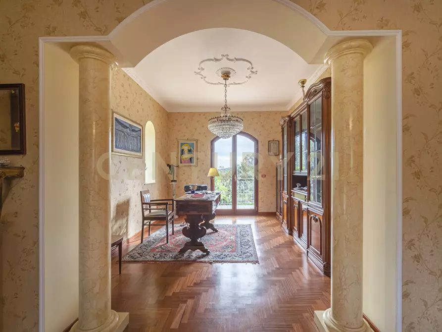 Immagine 7 di Villa in vendita  in Piazza Antonio Stracuzzi 4 a Santa Teresa Di Riva