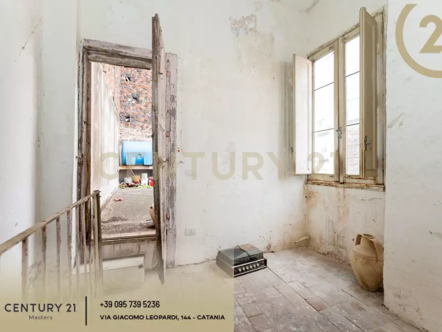Immagine 67 di Casa indipendente in vendita  in Via Zaccà Rosolia 11 a Catania