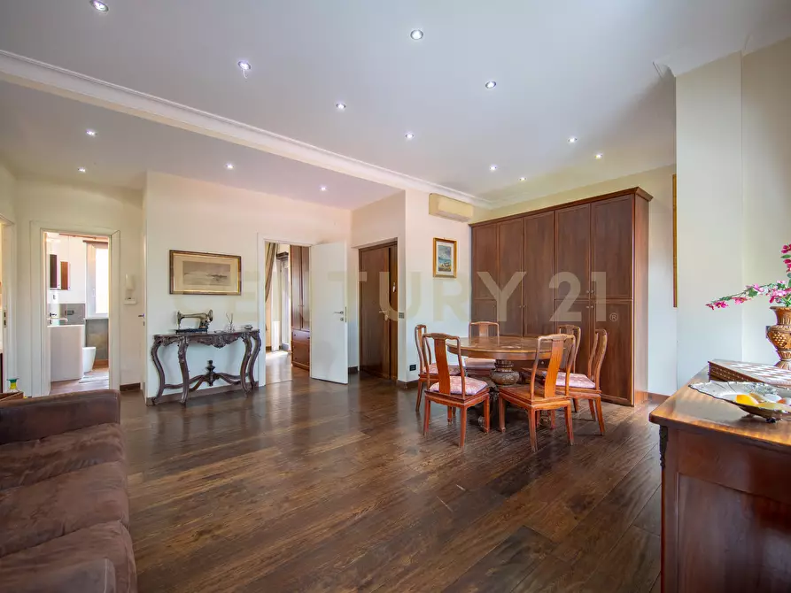 Immagine 14 di Trilocale in vendita  in Via Aurelia 301 a Roma