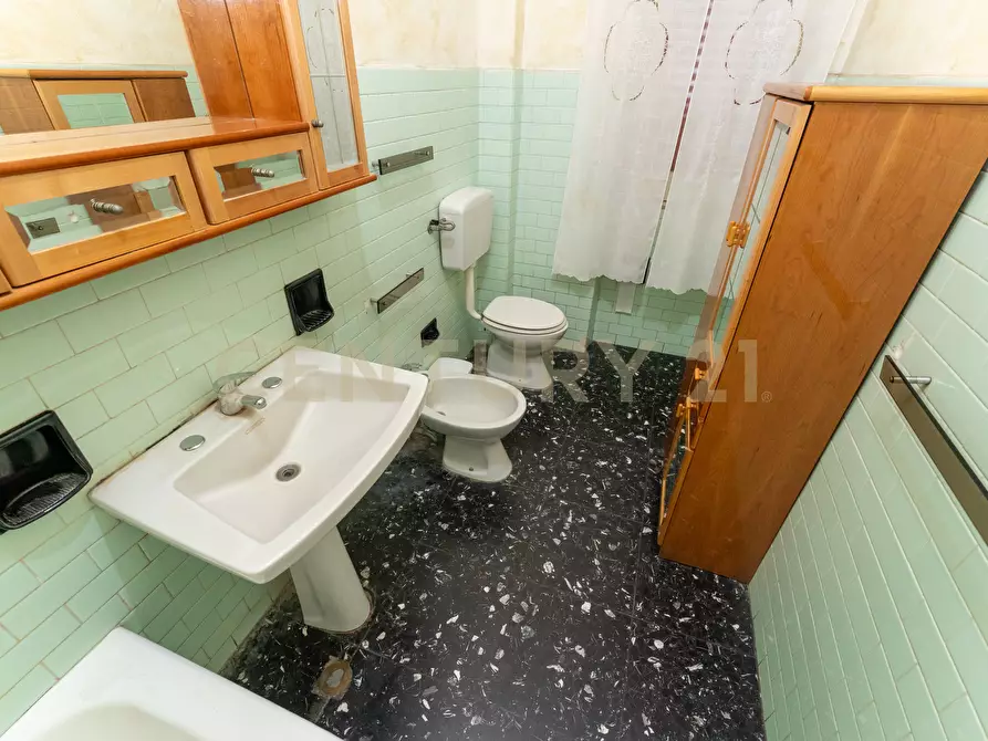 Immagine 28 di Trilocale in vendita  in Via Giambattista Pensabene 13 a Catania