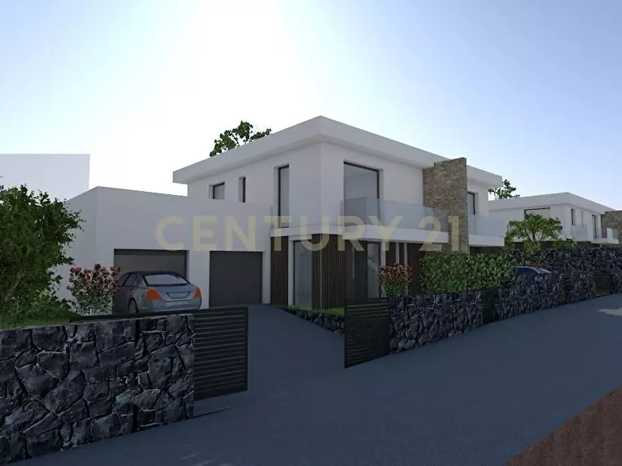 Immagine 5 di Casa bifamiliare in vendita  in Via Stazzone 52 a Aci Sant'antonio