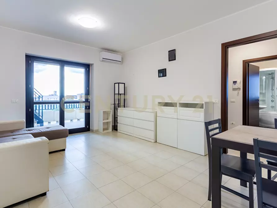 Immagine 1 di Attico in vendita  in Via Natale Prampolini 15 a Roma