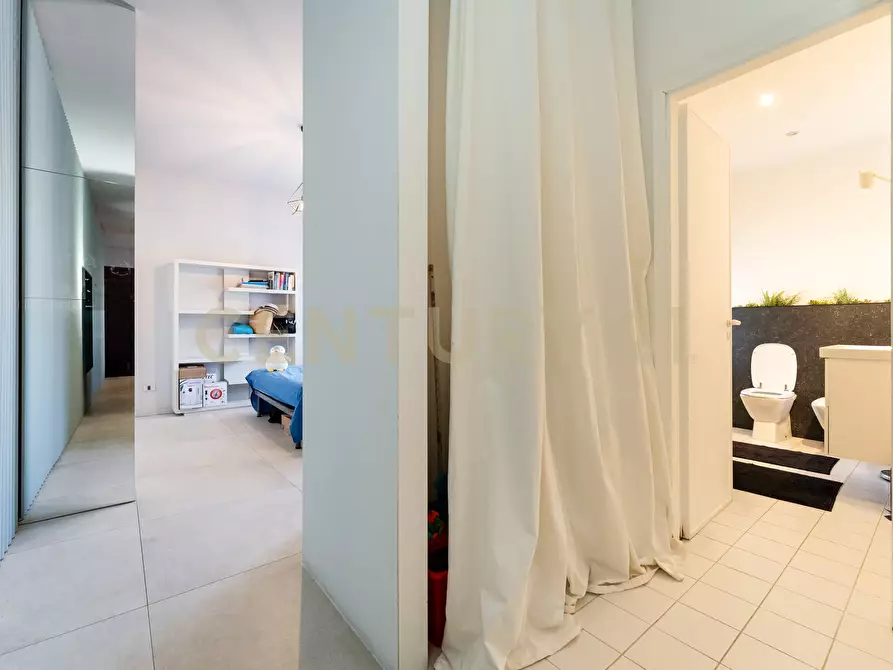 Immagine 19 di Bilocale in affitto  in Viale Alcide De Gasperi 52 a Catania