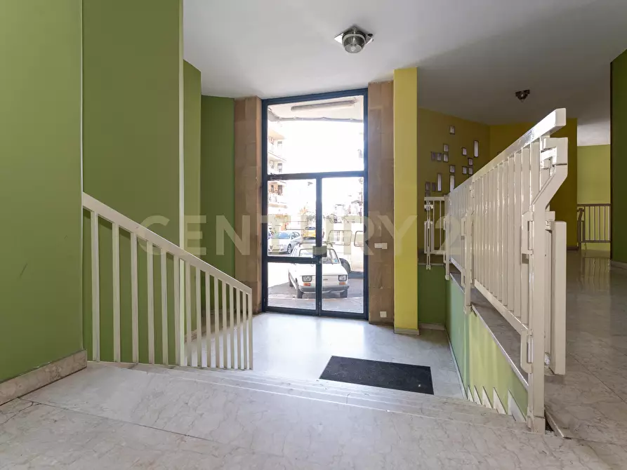 Immagine 11 di Pentalocale in vendita  in Via Fiume 12 a Catania