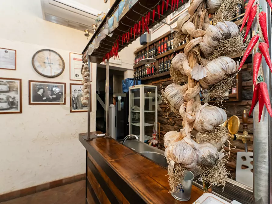 Immagine 39 di Pizzeria / Pub in vendita  in Via Plebiscito 179 a Catania