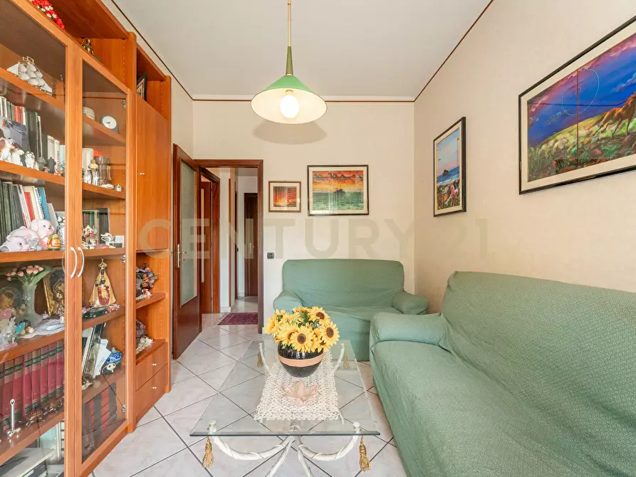 Immagine 40 di Pentalocale in vendita  in Viale Nitta 16b a Catania