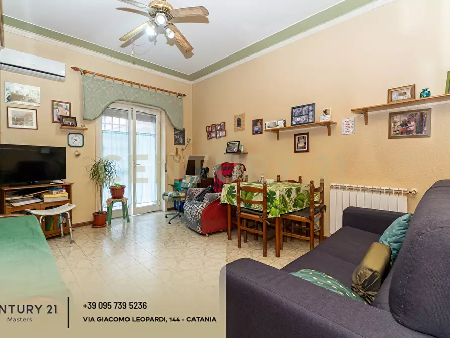 Immagine 29 di Trilocale in vendita  in Via Caduti del Lavoro 2 a Gravina Di Catania