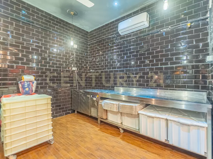 Immagine 18 di Pizzeria / Pub in vendita  in via Rutilio Namaziano 15 a Roma