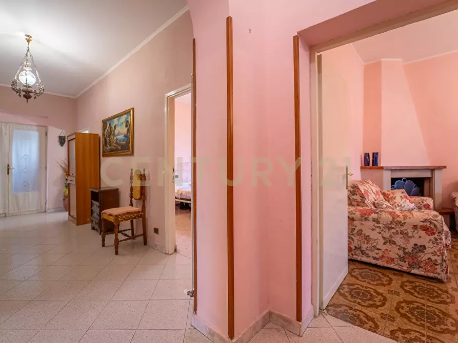 Immagine 33 di Pentalocale in vendita  in Via Due Giugno 66 a Fonte Nuova