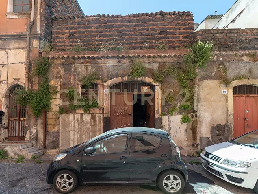 Immagine 3 di Terratetto in vendita  in Via delle Calcare 161 a Catania
