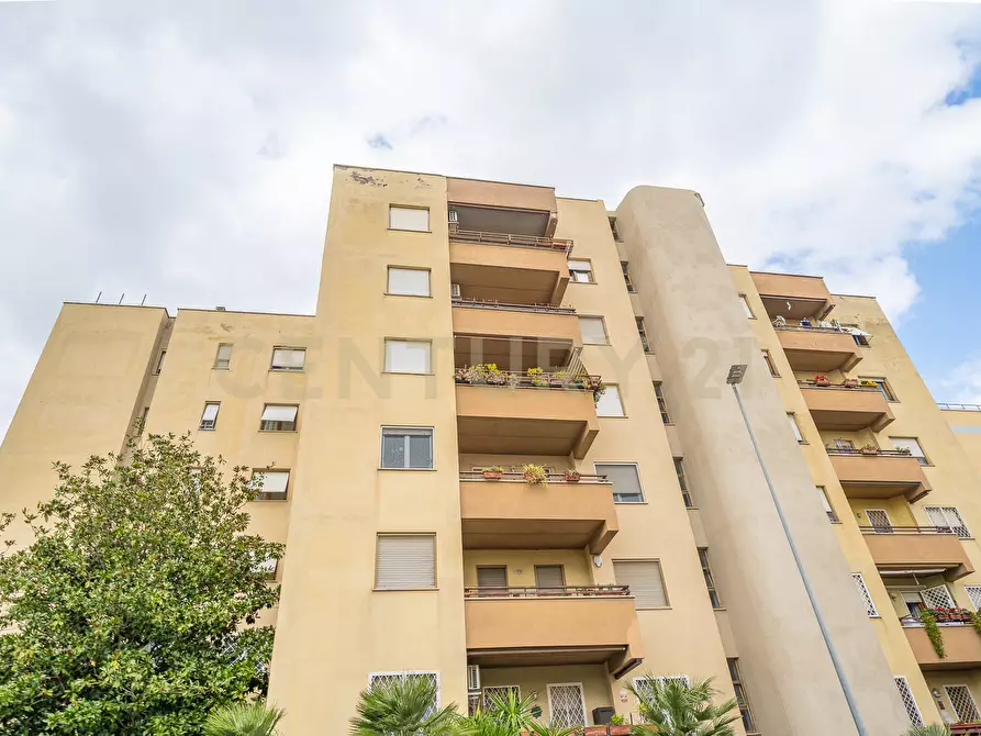 Immagine 24 di Quadrilocale in vendita  in Via Vittorio Valletta 8 a Roma