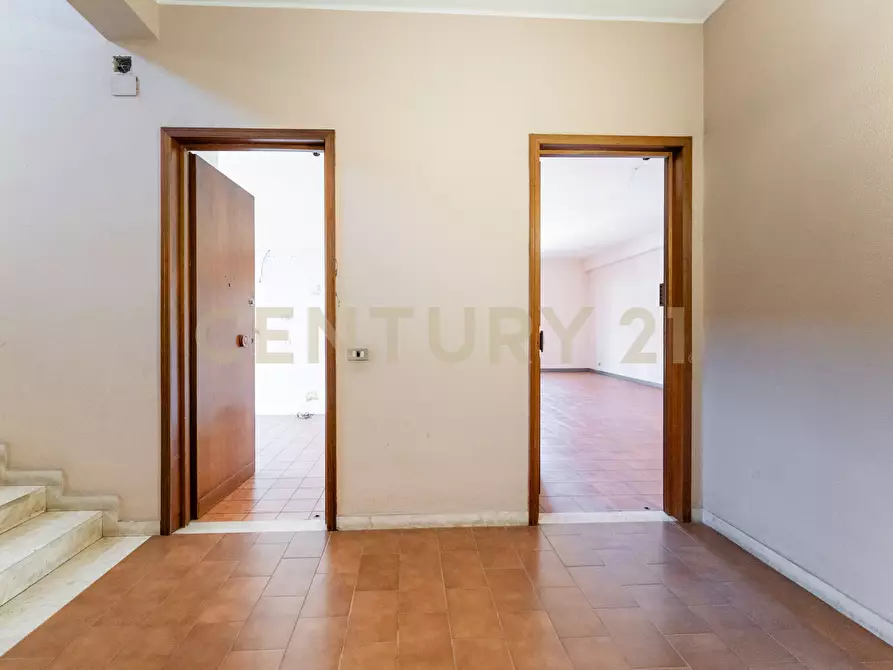 Immagine 8 di Trilocale in vendita  in Via Nazionale a Aci Castello