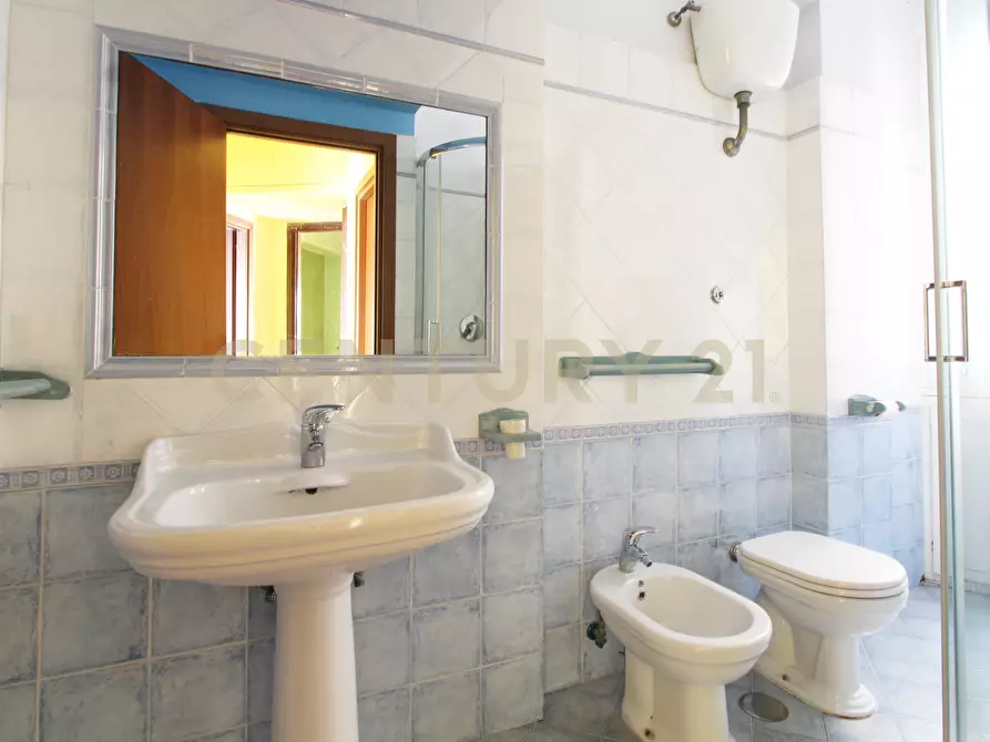 Immagine 17 di Pentalocale in affitto  in Piazza Orazio Marucchi 5 a Roma