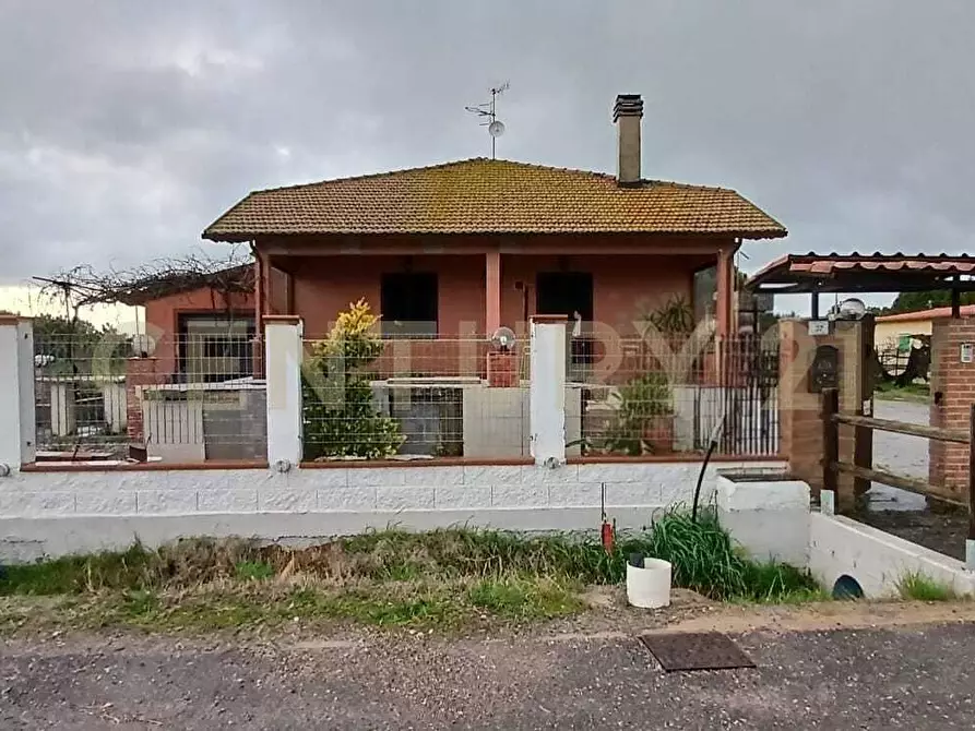 Immagine 3 di Casa indipendente in vendita  in Strada Casal Roberto 37 a Grosseto