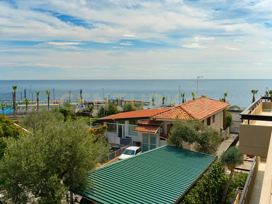 Immagine 89 di Villa in vendita  in Via G. Pezzana 11 a Aci Castello