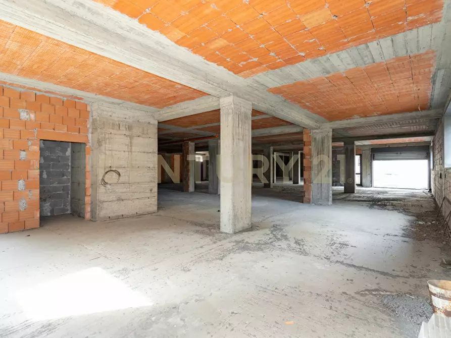 Immagine 23 di Attività artigianale in vendita  in Via Antonio Gramsci 80/84 a Giarre