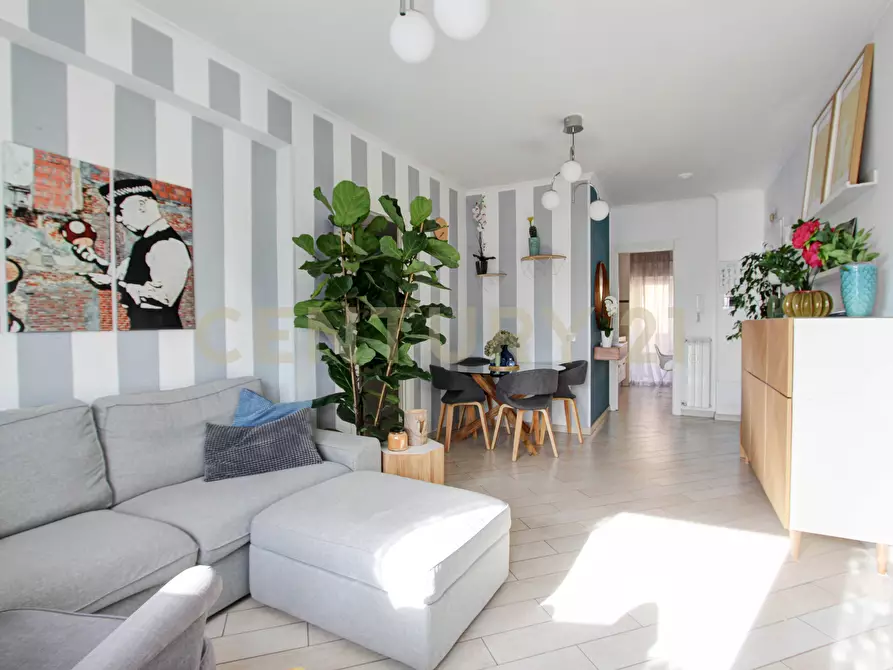 Immagine 5 di Quadrilocale in vendita  in Via Italo Orto 35 a Roma