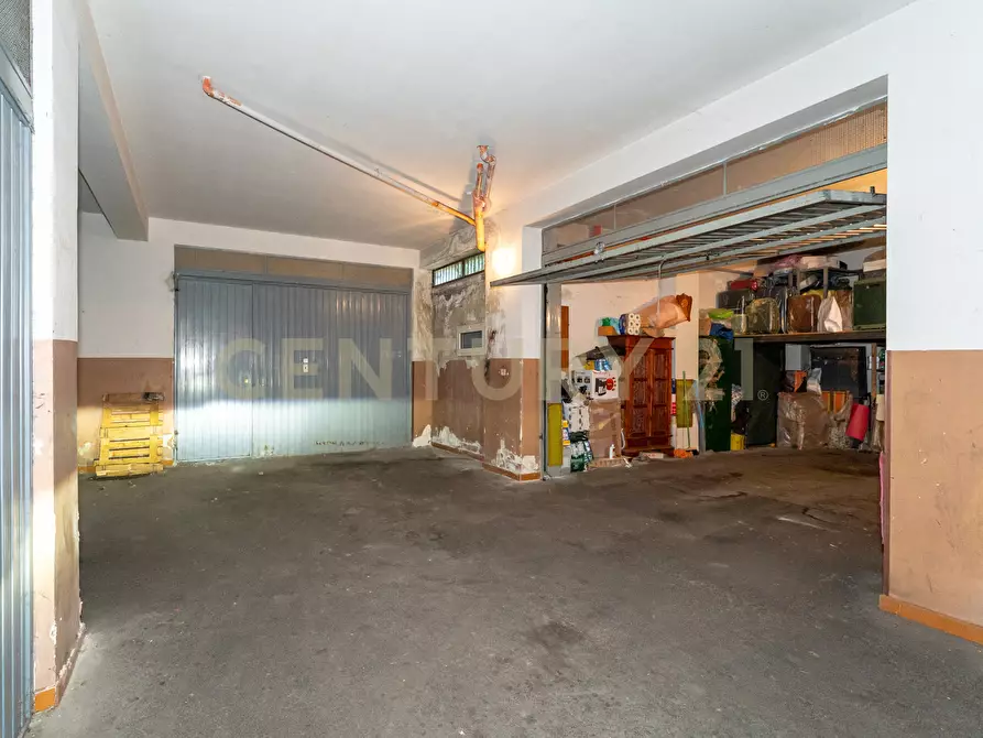 Immagine 52 di Trilocale in vendita  in Via Tremestieri 16 a Mascalucia