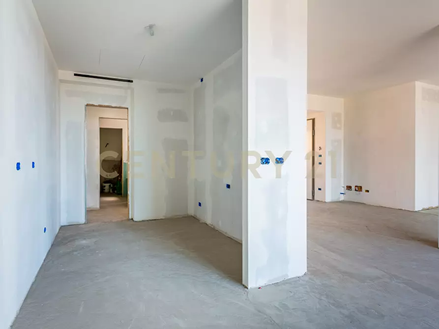 Immagine 11 di Quadrilocale in vendita  in Via dell'Olmata 30 a Roma