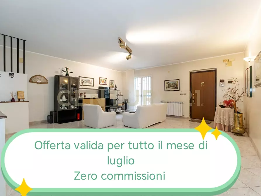 Immagine 2 di Villa in vendita  in Via Santa Rosa da Lima 17 a Catania