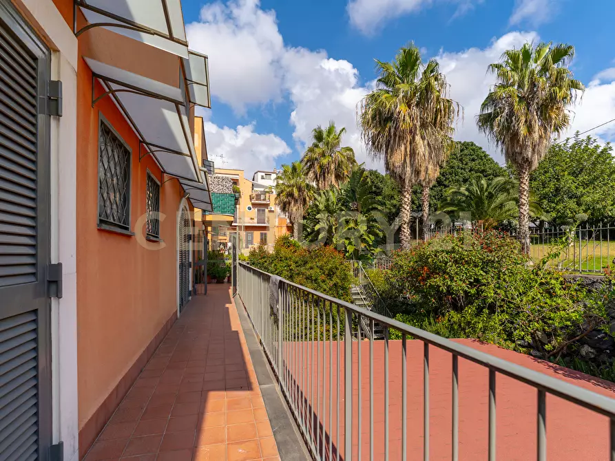Immagine 17 di Villetta a schiera in vendita  in Via Maria Gianni 81 a Catania