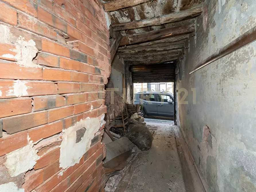 Immagine 18 di Casa indipendente in vendita  in Via Ittar 24 a Catania