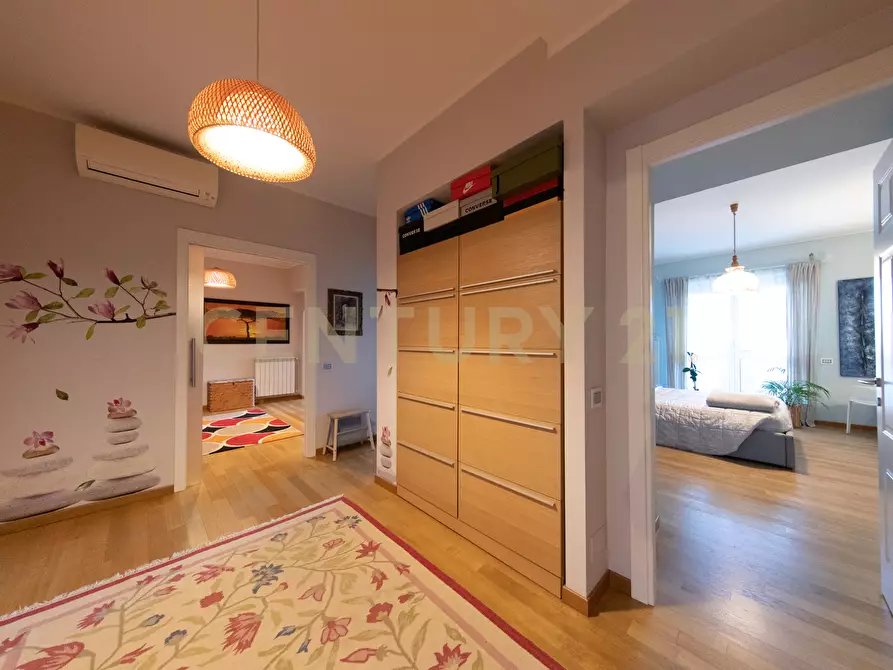 Immagine 32 di Quadrilocale in vendita  in Viale Ippocrate 116 a Roma