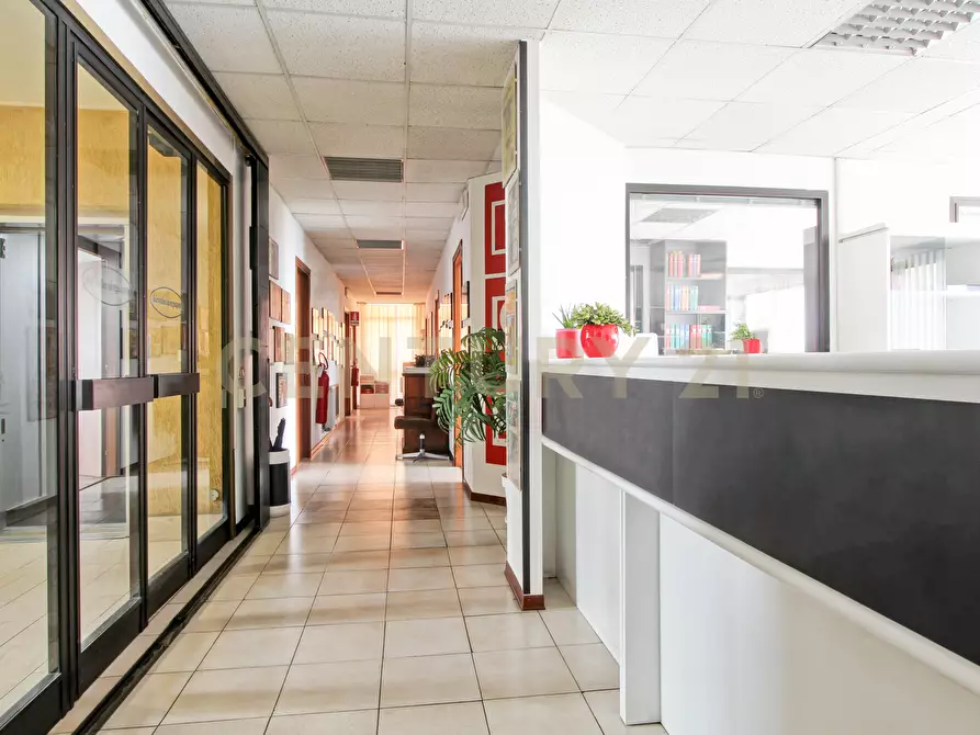Immagine 1 di Ufficio in vendita  in Via Giuseppe Capogrossi 50 a Roma