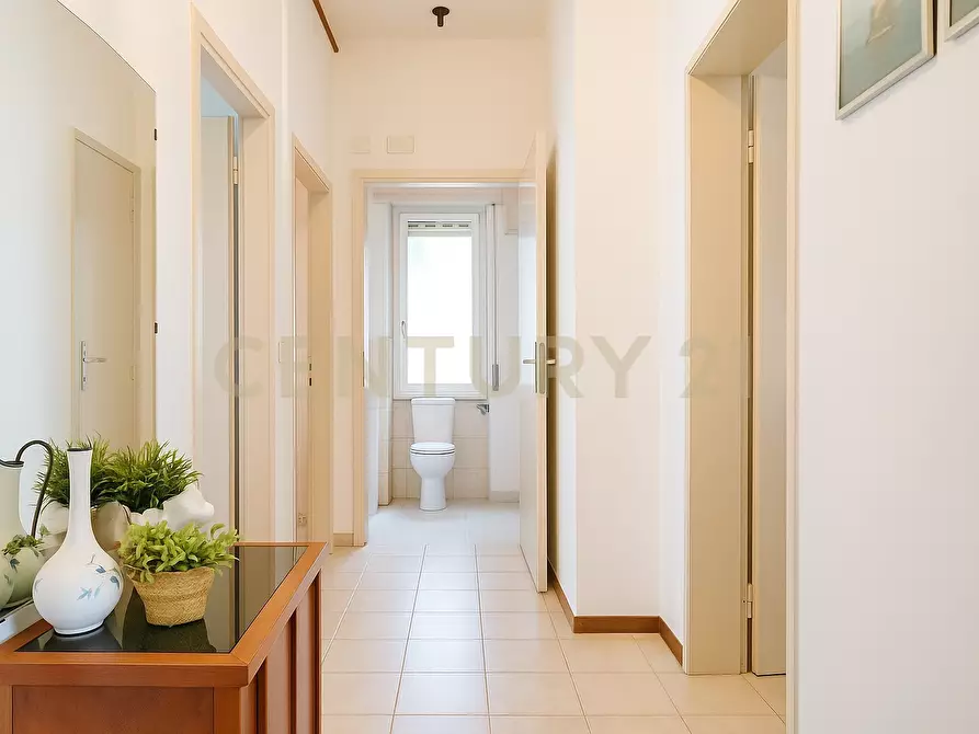 Immagine 20 di Trilocale in vendita  in Viale Dante Alighieri 1 a Radicofani