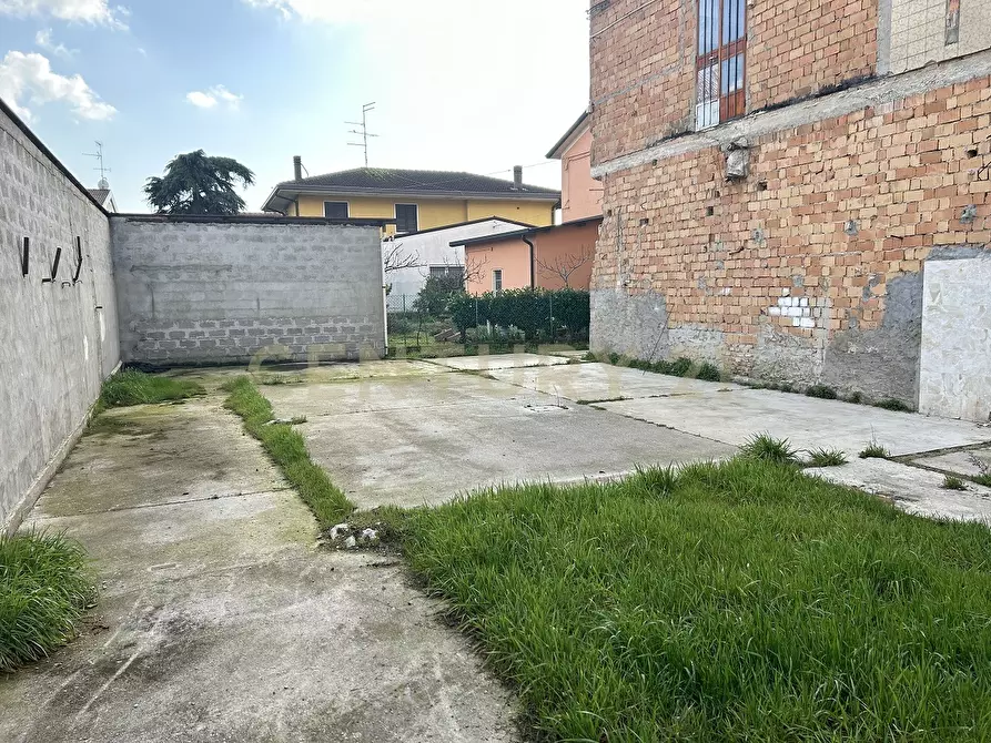Immagine 10 di Palazzo in vendita  in Via Roma 85 a Isola Della Scala