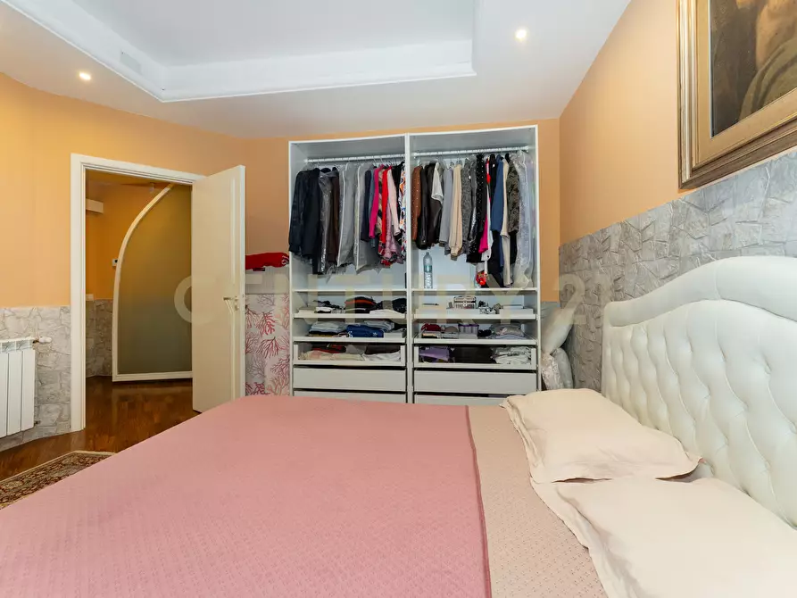 Immagine 28 di Trilocale in vendita  in Corso Indipendenza 230 a Catania