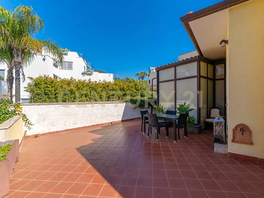 Immagine 8 di Villa in vendita  in Via Antonello da Messina 57 a Aci Castello