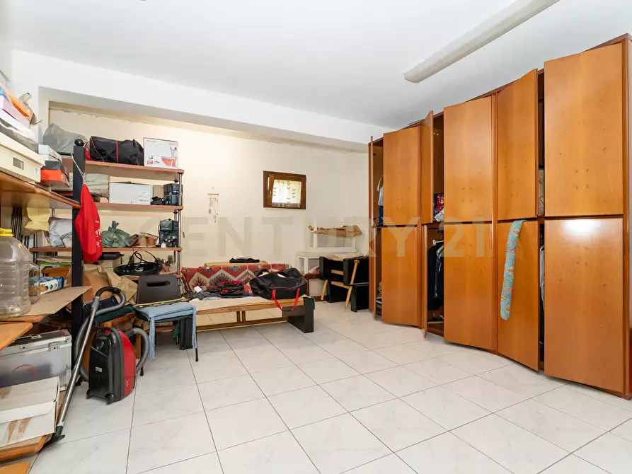 Immagine 77 di Villa in vendita  in Via Alcaloro Petrone 47 a Viagrande