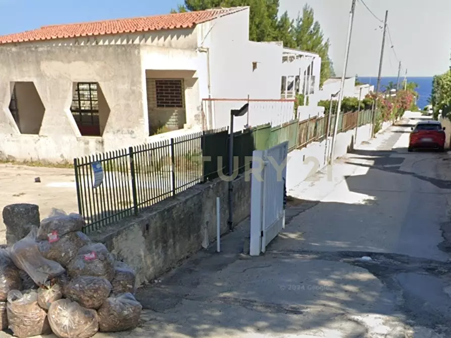 Immagine 11 di Locale commerciale in vendita  in Viale dei Lidi 433/E a Siracusa