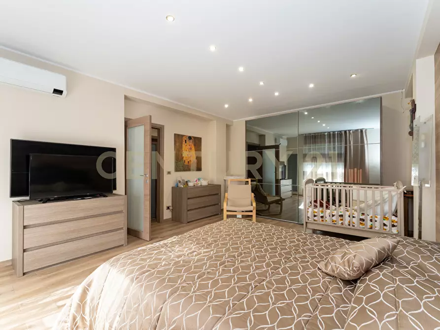 Immagine 6 di Pentalocale in vendita  in Via Lo Jacono Francesco 53 a Sant'agata Li Battiati