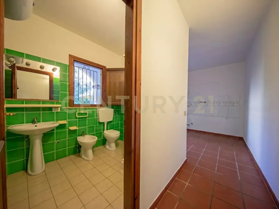 Immagine 21 di Casa indipendente in vendita  in Via Madrid a San Teodoro