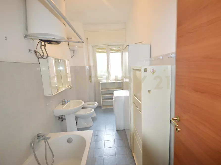 Immagine 22 di Pentalocale in vendita  a Roma