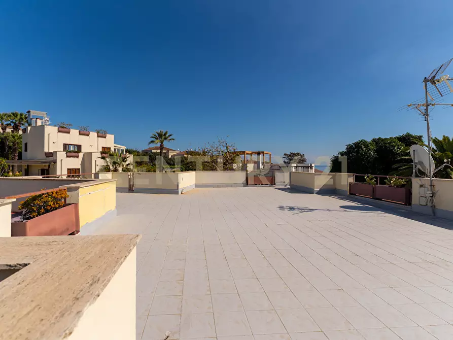 Immagine 85 di Villa in vendita  in Via Antonello da Messina 57 a Aci Castello