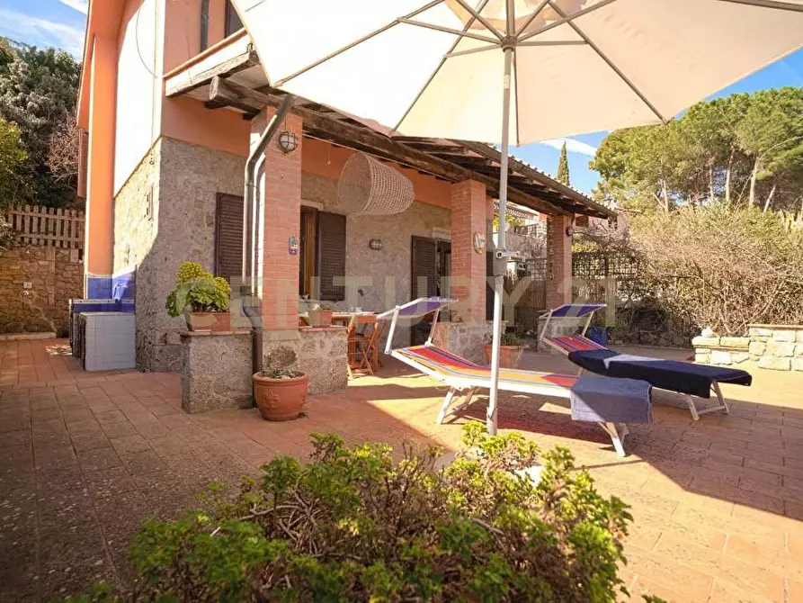 Immagine 31 di Quadrilocale in vendita  in Via dell'Arenella a Isola Del Giglio