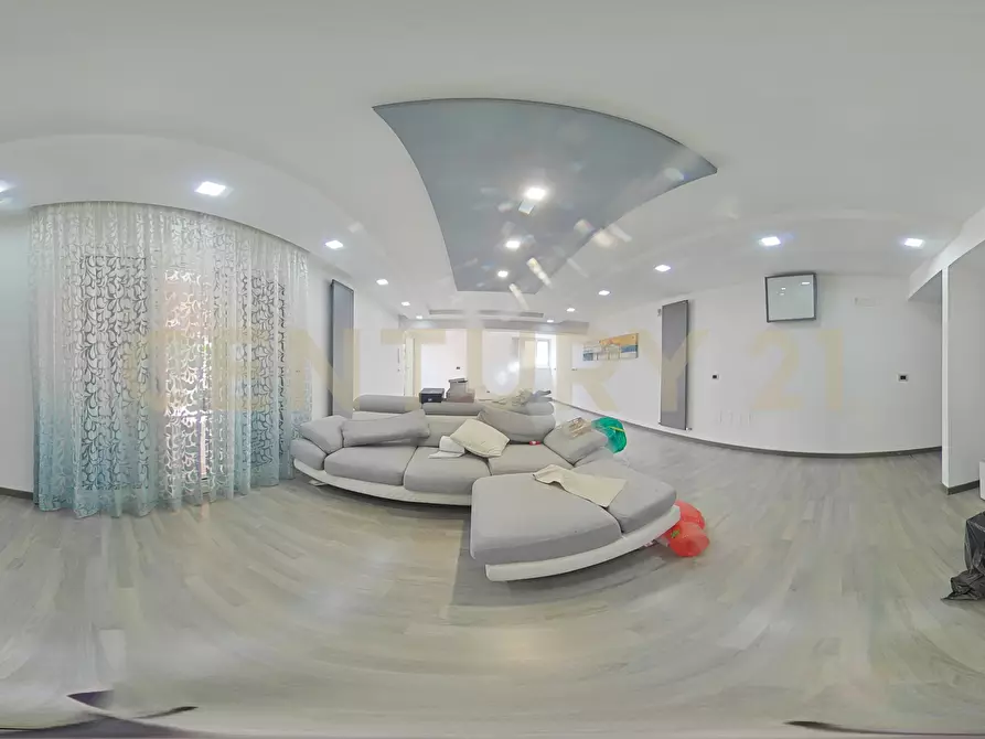 Immagine 74 di Villetta a schiera in vendita  in Via Maria Gianni 81 a Catania