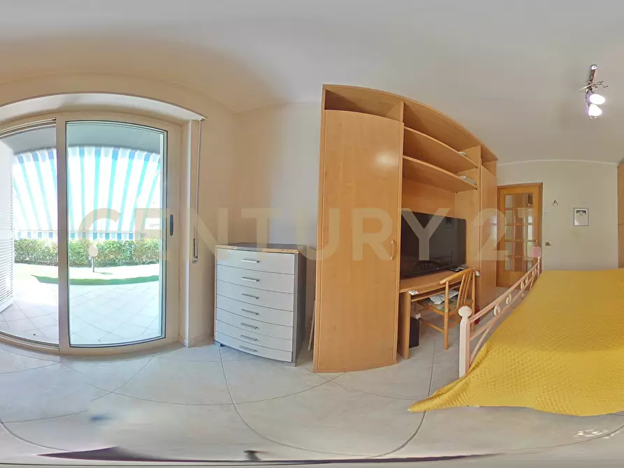 Immagine 29 di Pentalocale in vendita  in Via Nobile 19 a San Gregorio Di Catania