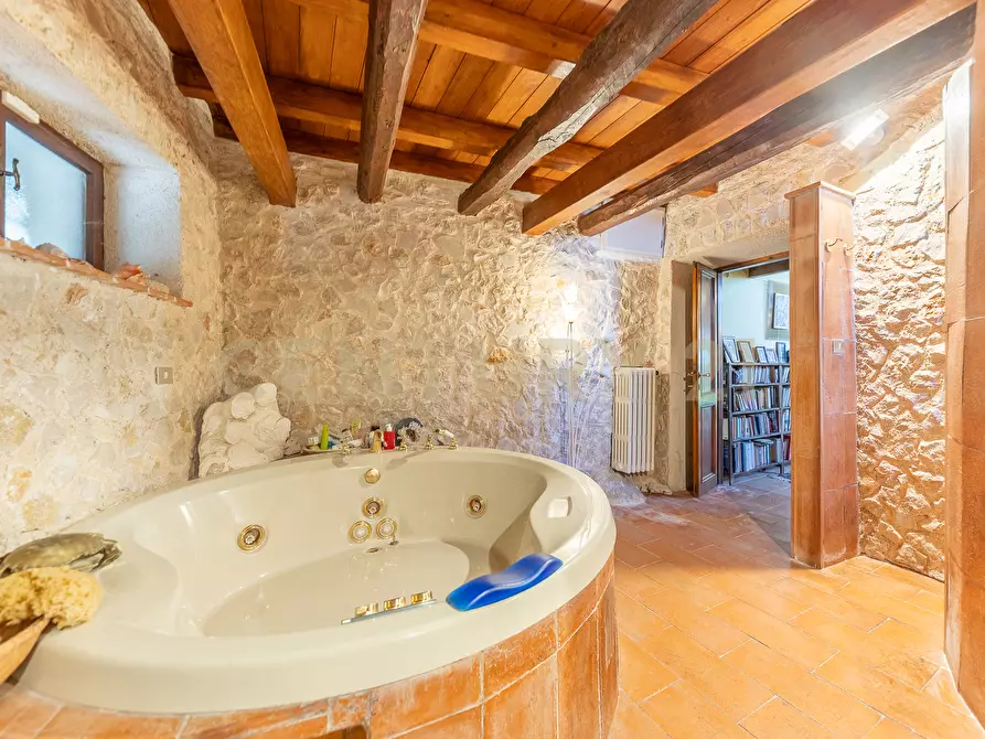 Immagine 59 di Rustico / casale in vendita  in Via Monte Scalambra a Serrone