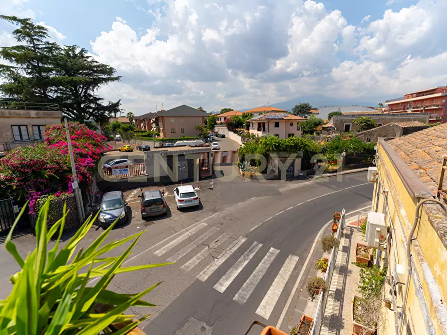 Immagine 2 di Casa semindipendente in vendita  in Via Duca degli Abruzzi 105 a San Giovanni La Punta