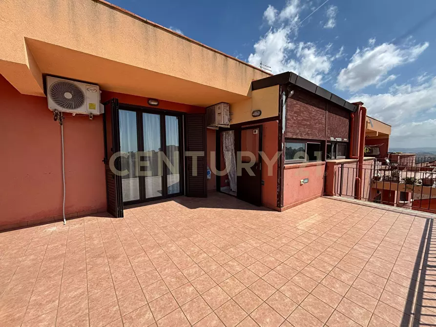 Immagine 82 di Pentalocale in vendita  in Via Giuseppe Basile 2 a Agrigento