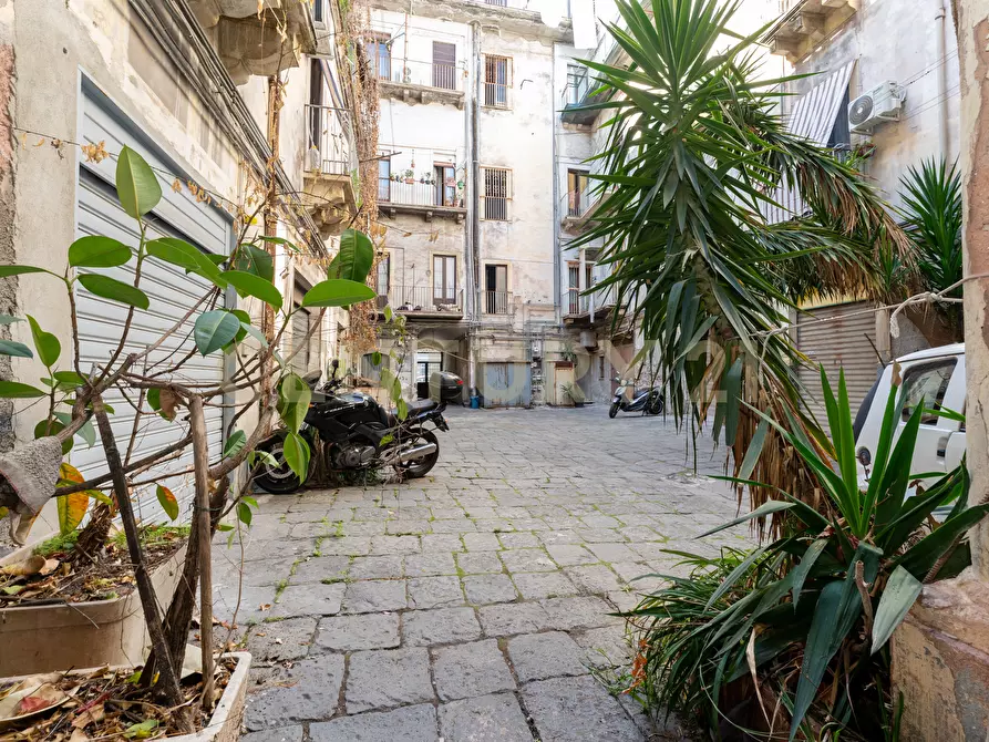 Immagine 3 di Bilocale in vendita  in Via Celeste 71 a Catania