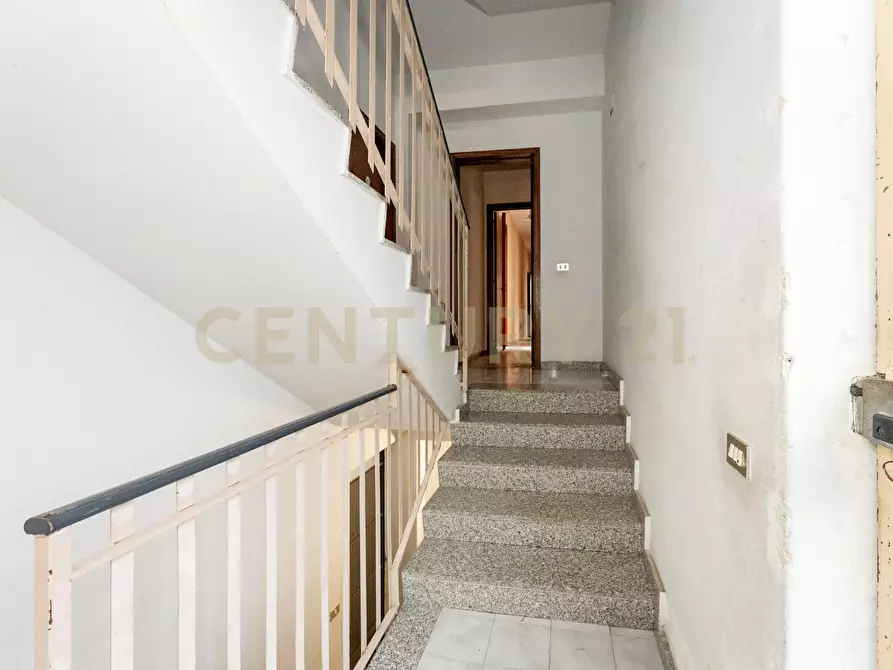 Immagine 7 di Quadrilocale in vendita  in Via Guglielmo Marconi 15 a Viagrande