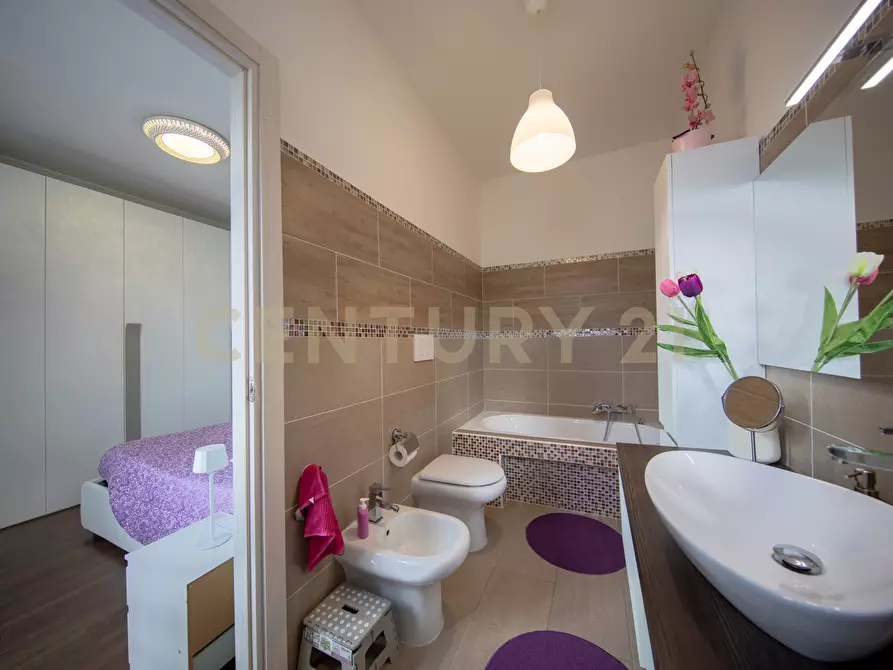 Immagine 24 di Quadrilocale in vendita  in Viale della Venezia Giulia 151 a Roma