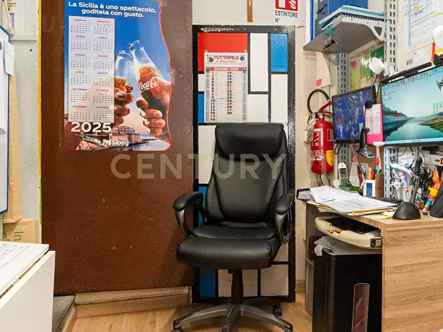 Immagine 19 di Tabaccheria in vendita  in Piazza Grande 11 a Catania