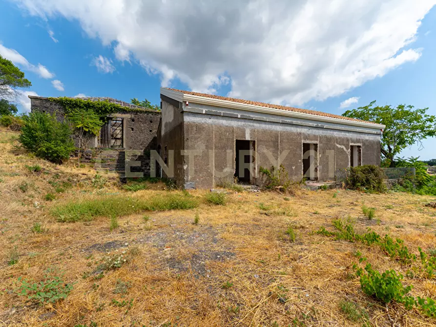 Immagine 1 di Villa in vendita  in Via Grazia Deledda 28 a Santa Venerina
