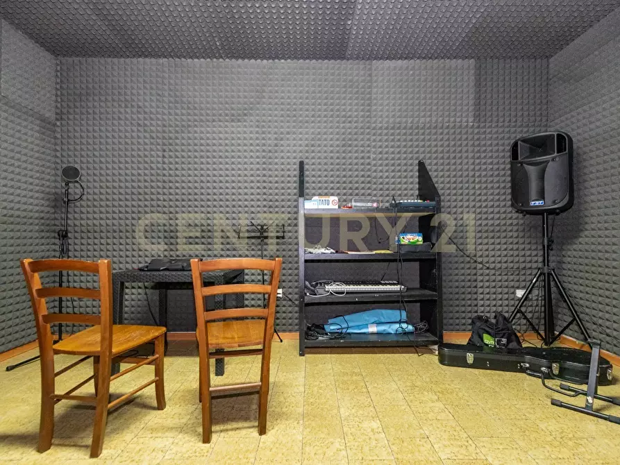 Immagine 14 di Casa indipendente in vendita  in Vico Palermo 10 a Gravina Di Catania